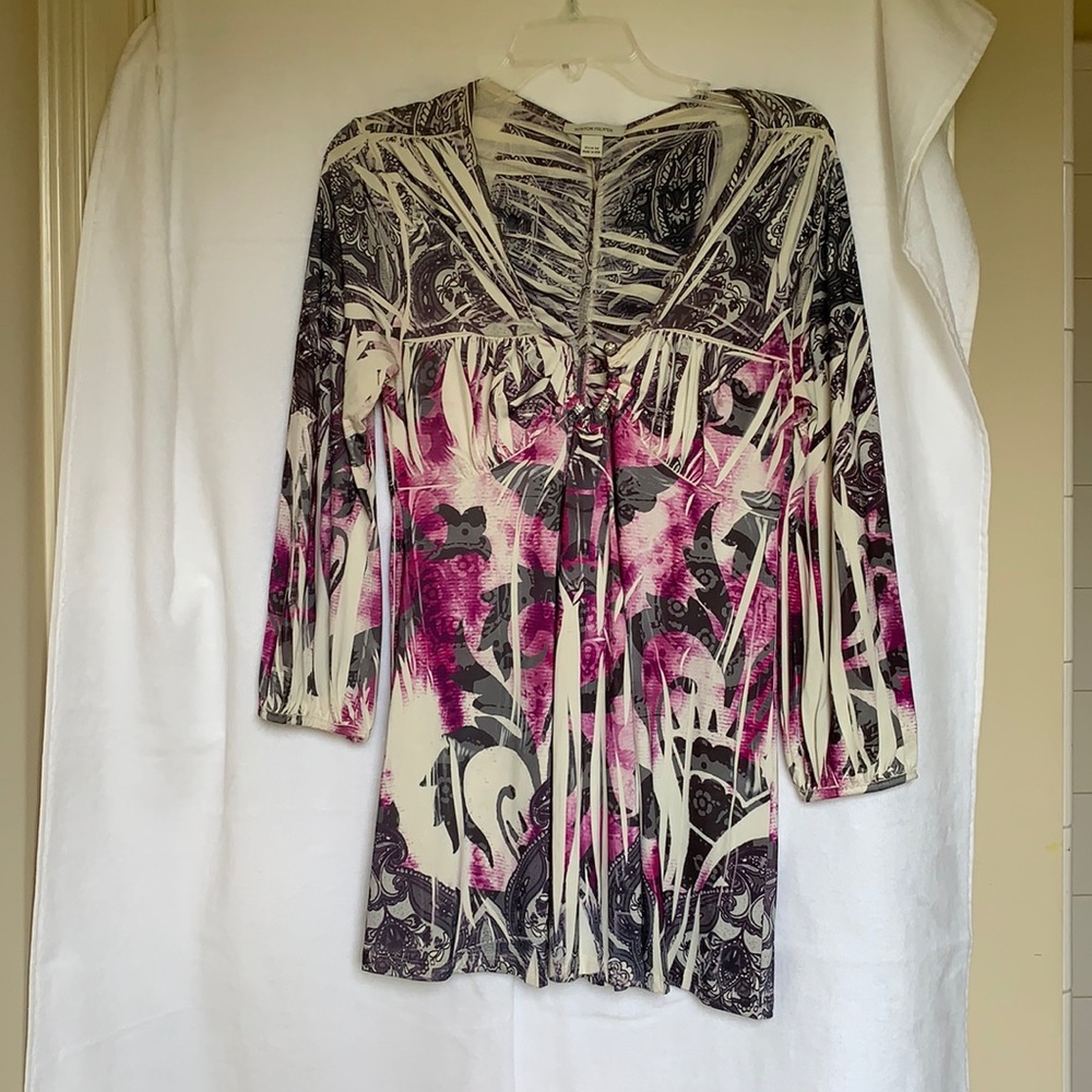 Grey Boston Proper top medium v neck polyester